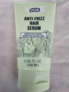 VO5 Anti-Frizz Hair Serum